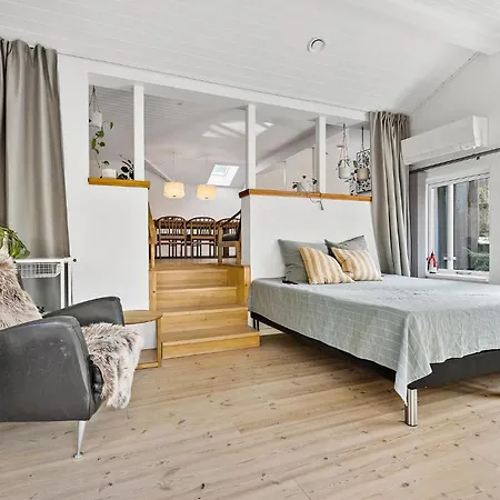 Hébergement de vacances 3 Bedroom Beautiful In