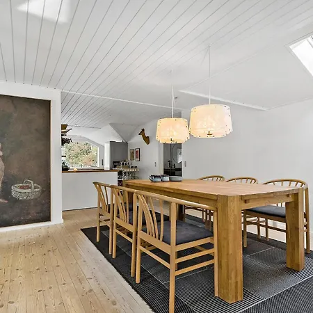 3 Bedroom Beautiful In Holiday home Ebeltoft